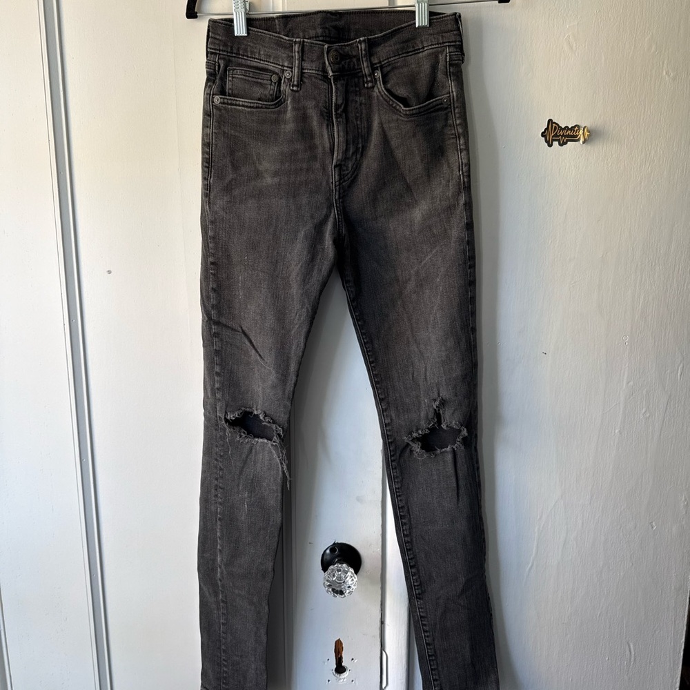 Men's Black Distressed Jeans